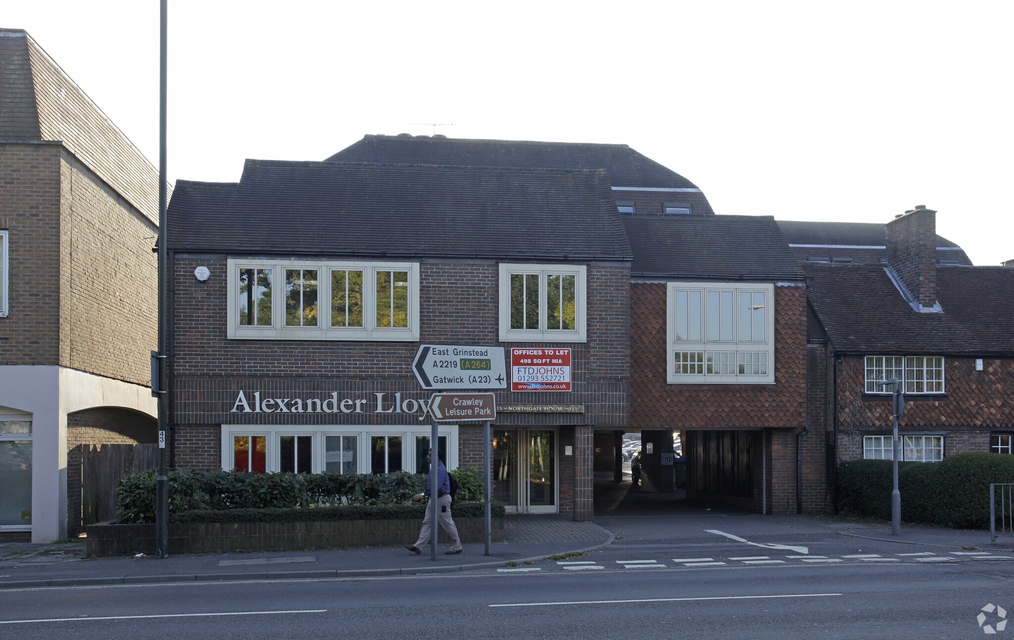 115 High St, Crawley for sale Primary Photo- Image 1 of 1