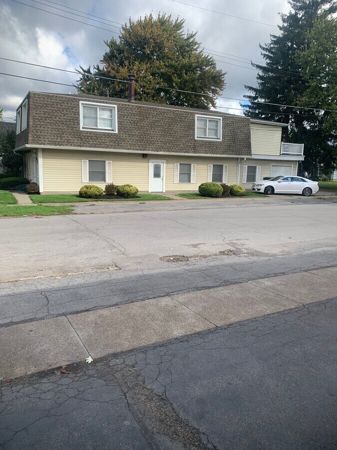 825 Payne Ave, North Tonawanda 14120 825 Payne Avenue UK