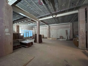 6 High St, Marlborough to rent Interior Photo- Image 2 of 3