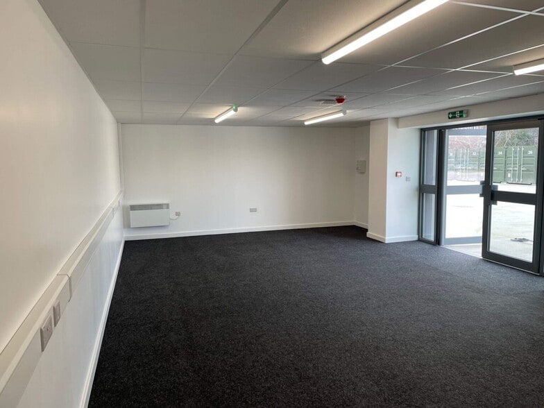 1-4 Brinsworth Street, Rotherham to rent - Interior Photo - Image 3 of 8