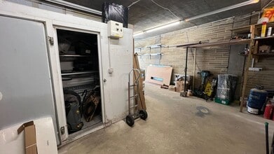 75 Edgeley Ln, London to rent Interior Photo- Image 1 of 8