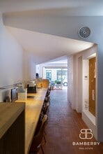 Office / Retail in Barcelona, Barcelona to rent Interior Photo- Image 2 of 11