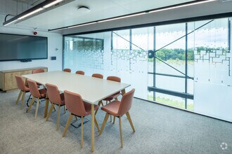 Keele University Science and Innovation Park, Newcastle Under Lyme for rent Interior Photo- Image 2 of 11