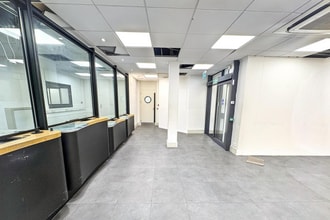 10 Wood St, Manchester to rent Interior Photo- Image 2 of 16