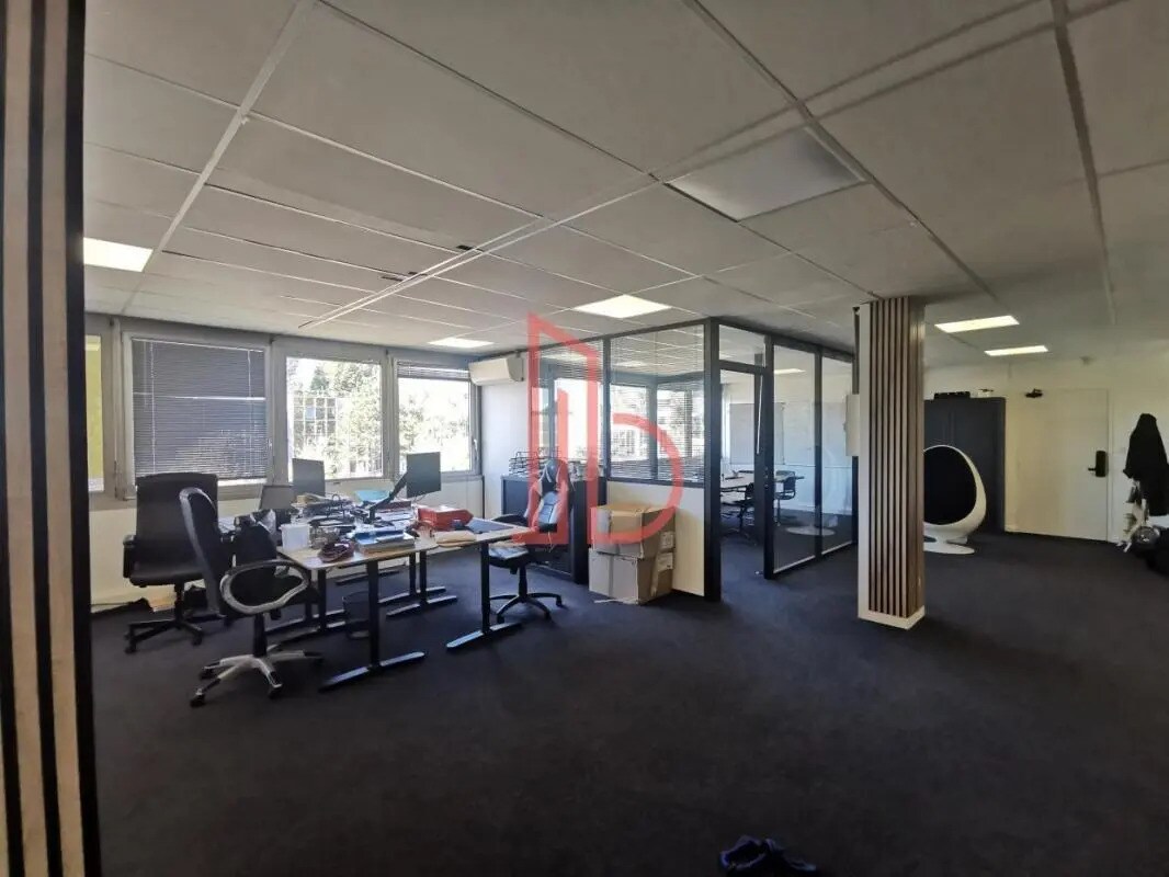 Office in Bruges to rent Interior Photo- Image 1 of 7