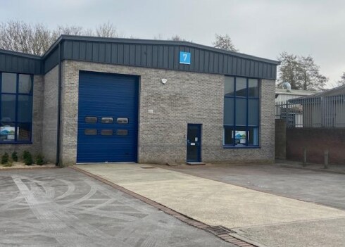 Vincients Rd, Chippenham for sale Primary Photo- Image 1 of 1