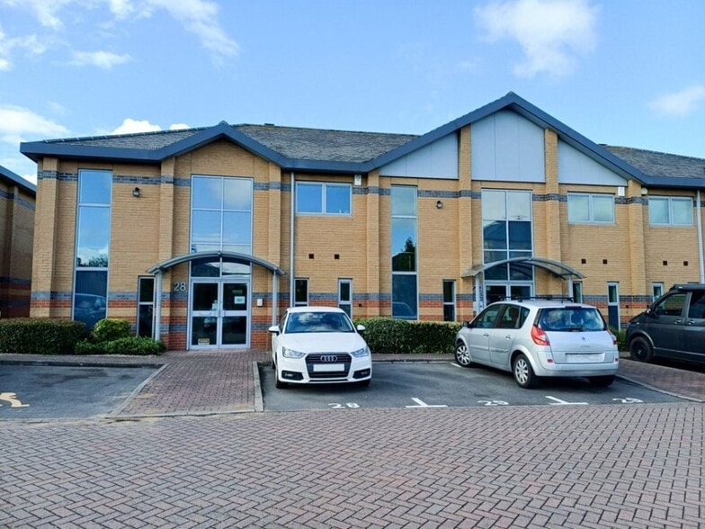 28-29 The Point Business Park, Rockingham Rd, Market Harborough to rent - Building Photo - Image 3 of 13