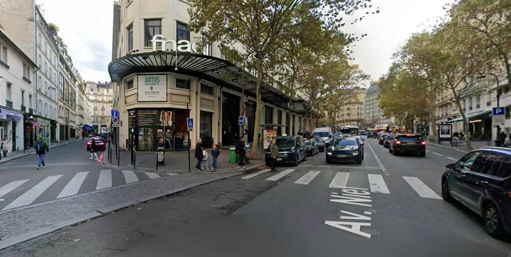 Retail in Paris to rent Building Photo- Image 1 of 5