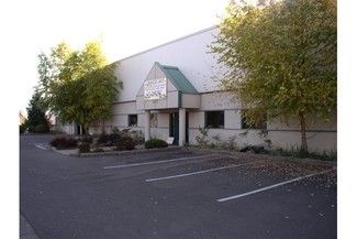 More details for 5885 Crater Lake Hwy, Central Point, OR - Industrial for Rent