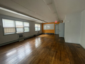 55-30 Junction Blvd, Elmhurst, NY for rent Interior Photo- Image 2 of 7