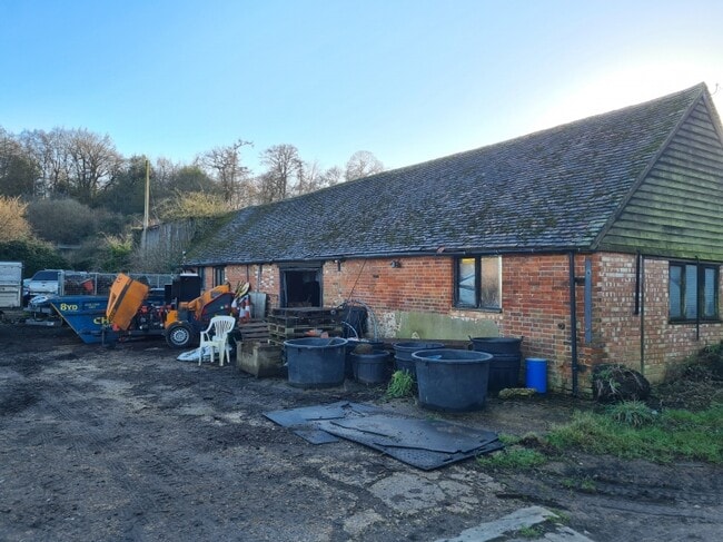 More details for Sandy Lane, Guildford - Industrial to Rent