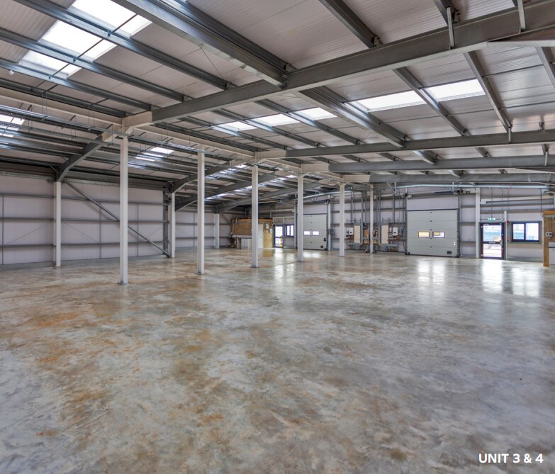 3-4 Maybank Rd, London to rent Interior Photo- Image 1 of 2