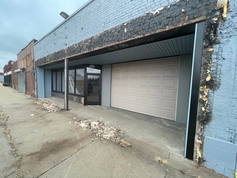 12200 Grand River Ave, Detroit, MI for sale - Primary Photo - Image 1 of 1