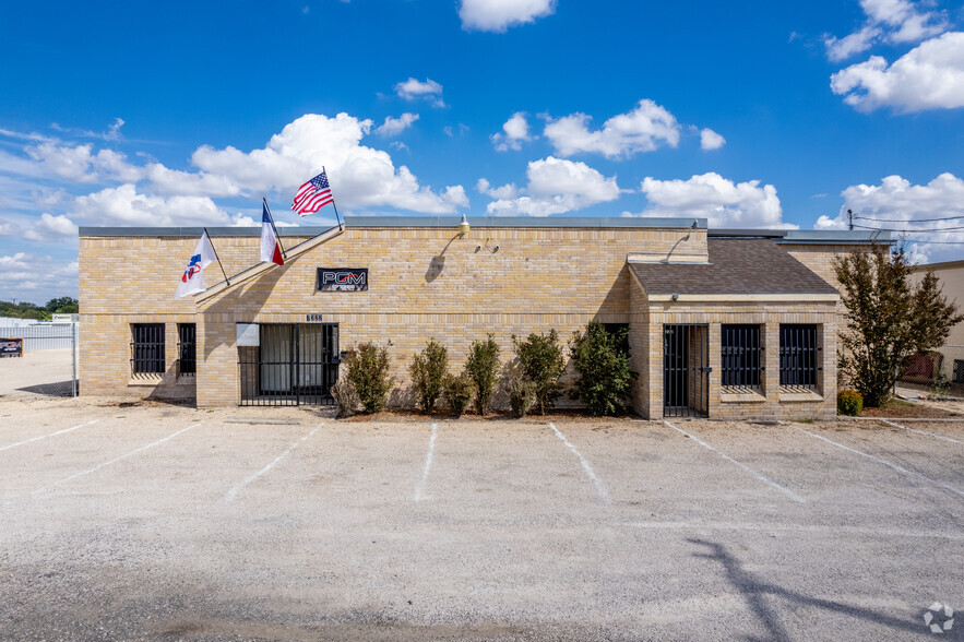 7222 NE Loop 410, San Antonio, TX for sale - Building Photo - Image 2 of 17