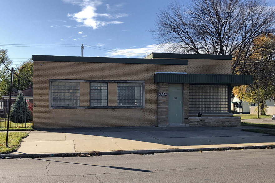 19641 W 7 Mile Rd, Detroit, MI for sale - Building Photo - Image 1 of 1