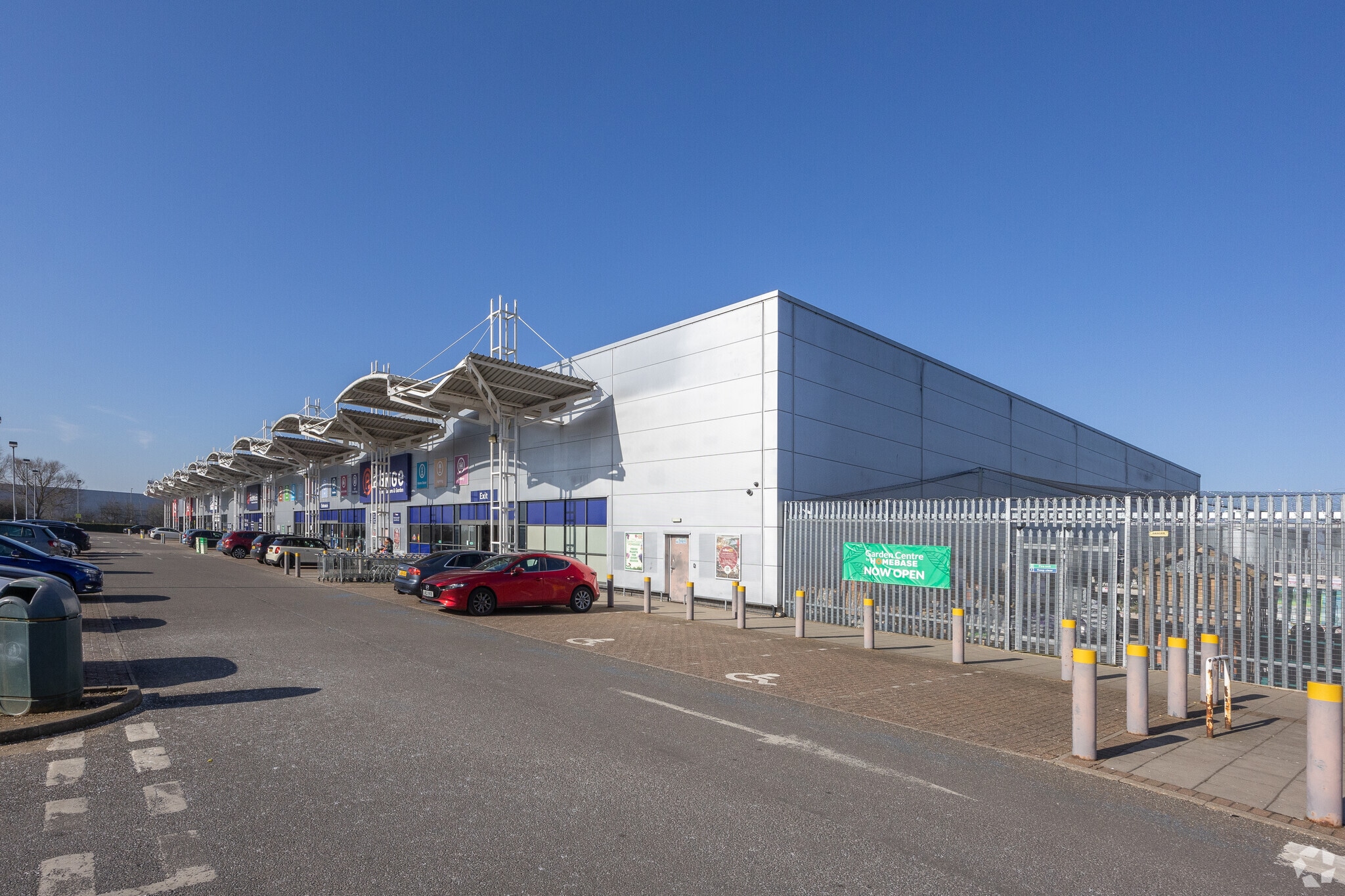 5 Race Meadows Way, Kempston to rent Building Photo- Image 1 of 3