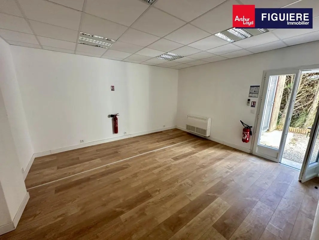 380 Rue Obsidienne, Éguilles to rent Interior Photo- Image 1 of 4