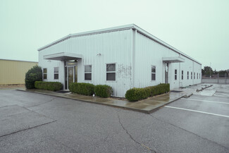 More details for 248 Production Rd, Clinton, OK - Office for Sale