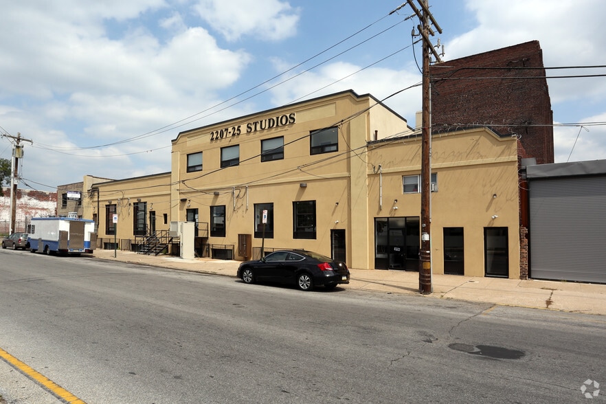 2207-25 N American St, Philadelphia, PA for rent - Building Photo - Image 1 of 5