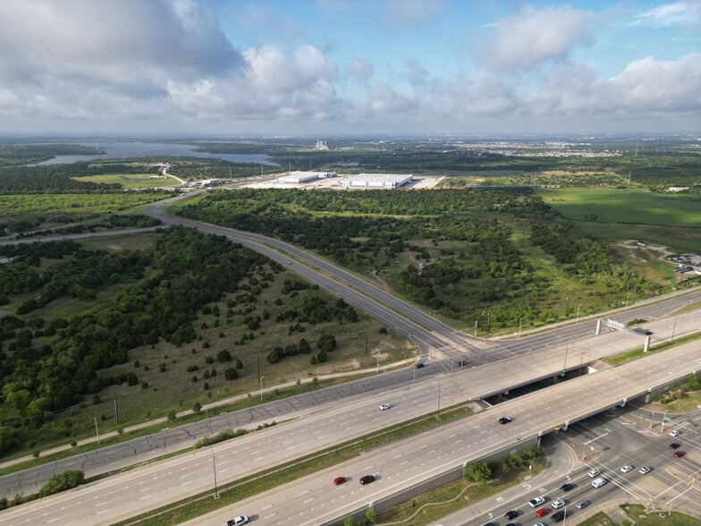 Harris Branch Parkway/Decker @ 290 hwy, Austin, TX for sale - Building Photo - Image 2 of 4