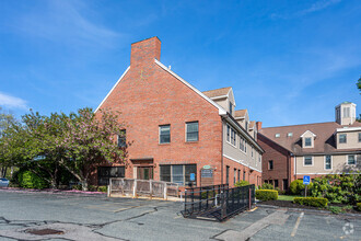 490 Chapman St, Canton, MA for rent Primary Photo- Image 1 of 4