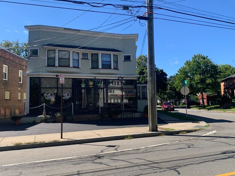 871873 Atlantic Ave, Rochester 14609 UK