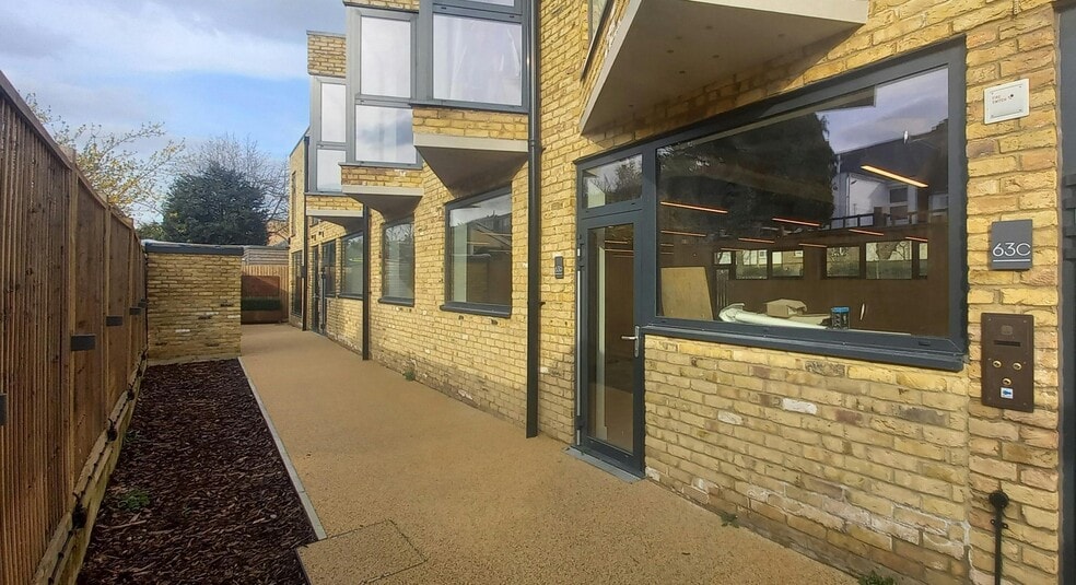 63 Sandycombe Rd, Richmond for sale - Building Photo - Image 3 of 18