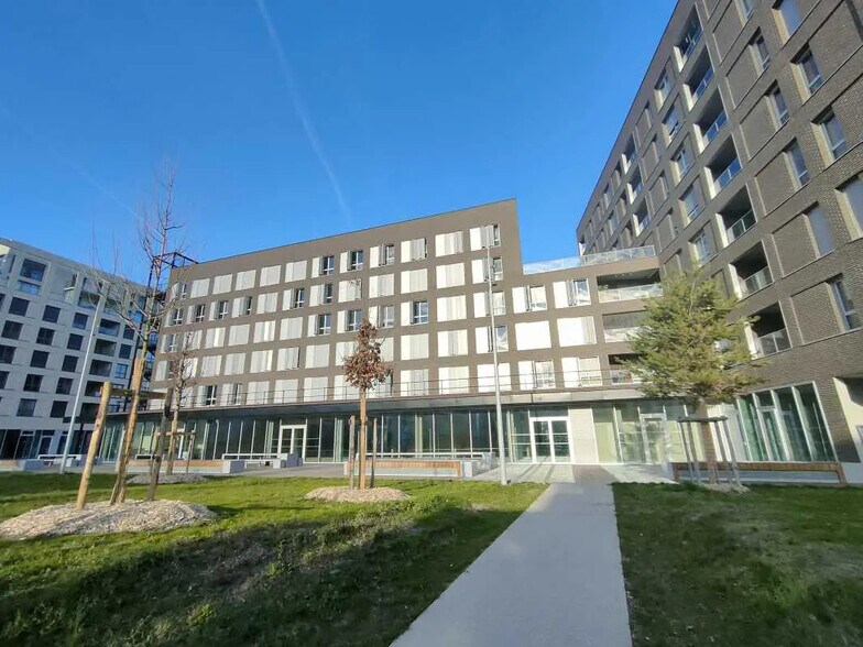 39 Cours Louis Fargue, Bordeaux for sale - Building Photo - Image 2 of 7