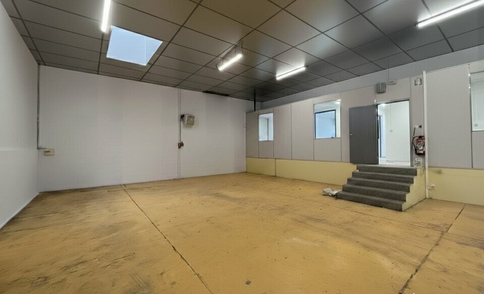14 Rue Douaumont, Villeurbanne to rent - Interior Photo - Image 2 of 2