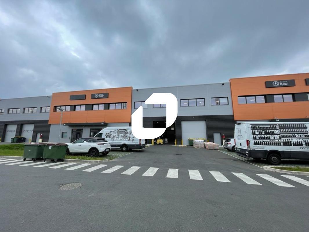 28 Chemin Latéral, Romainville to rent Building Photo- Image 1 of 6