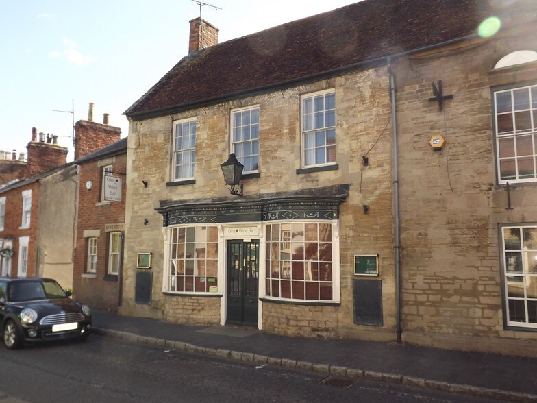 9 High St S, Olney for sale - Primary Photo - Image 1 of 1