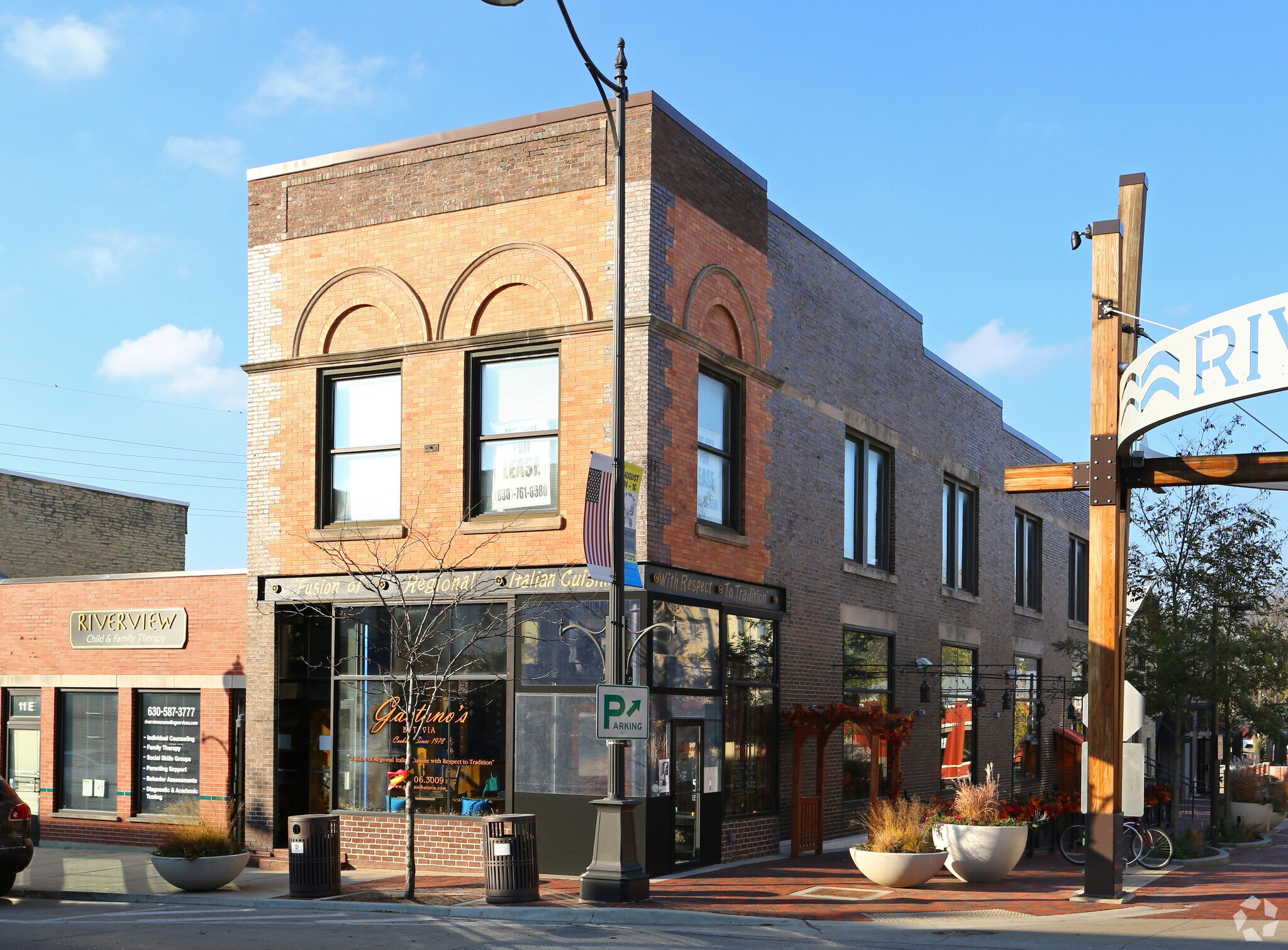 15 E Wilson St, Batavia, IL to rent Building Photo- Image 1 of 4