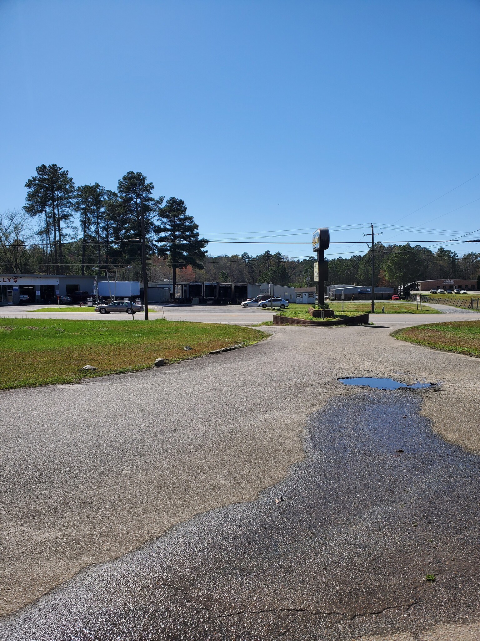 3114 Hawkins Ave, Sanford 27330 3114 Hawkins Avenue