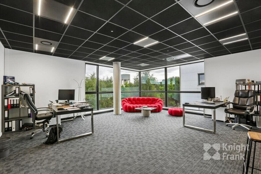 8 B Chemin Des Cuers, Dardilly for sale - Building Photo - Image 3 of 6
