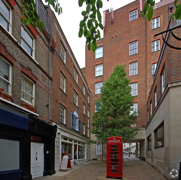 46-48 Shepherd Mark, London to rent - Building Photo - Image 2 of 9