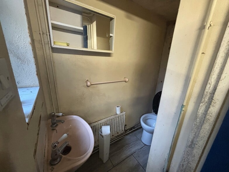 80 Islingword Rd, Brighton to rent - Building Photo - Image 3 of 12
