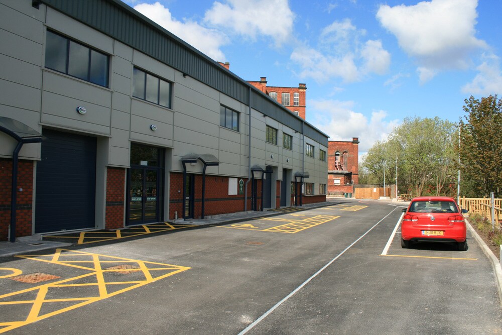 Park Rd, Dukinfield for sale Primary Photo- Image 1 of 1