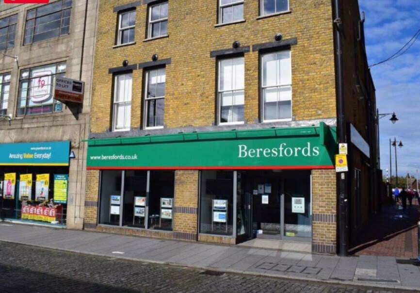 7779 High St, Brentwood, CM14 4RR UK