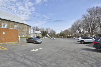 159-165 Ch De Saint-Jean, La Prairie, QC for rent Building Photo- Image 1 of 15