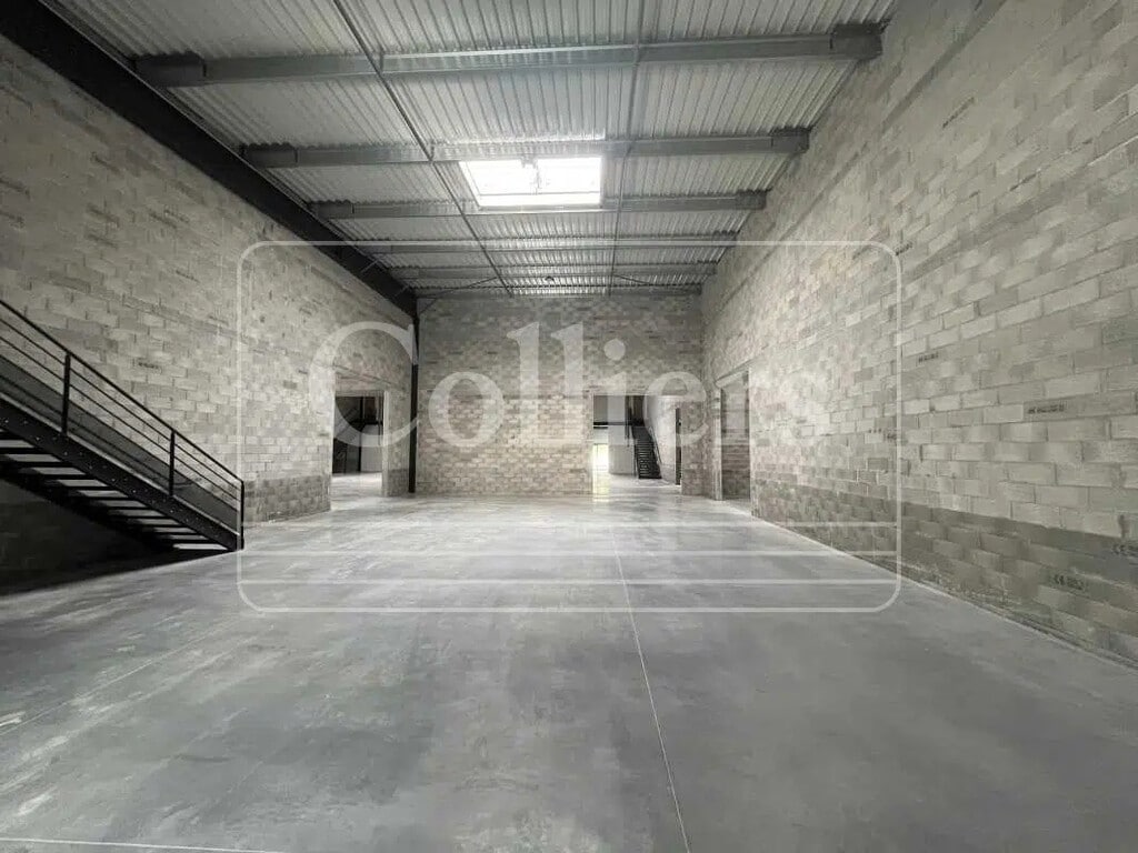 Location Local d'activités 360 m² à 5 794 m² - Photo 1