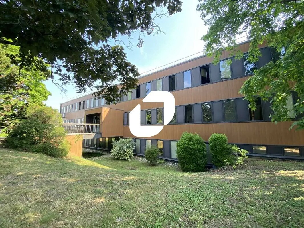 Office in Dardilly to rent Building Photo- Image 1 of 27