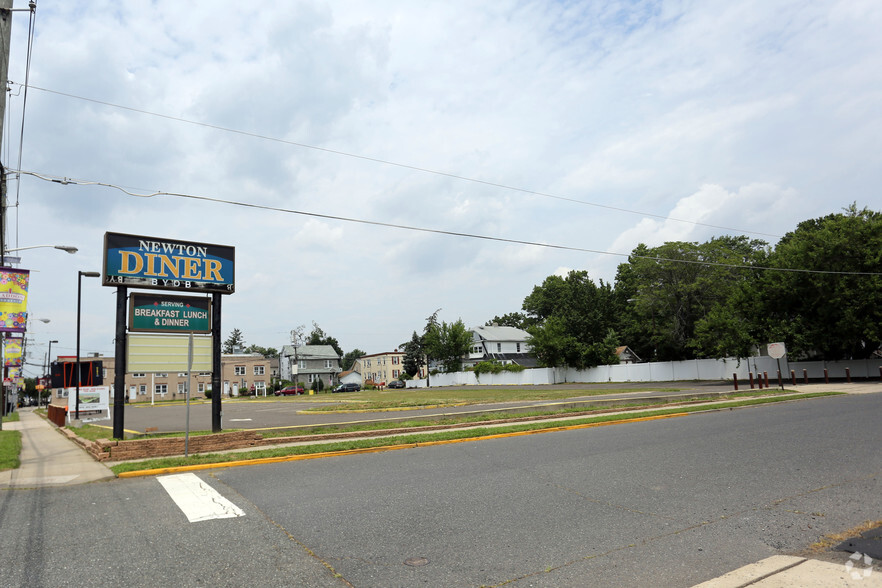 931 White Horse Pike, Haddon Township, NJ for rent - Building Photo - Image 2 of 4