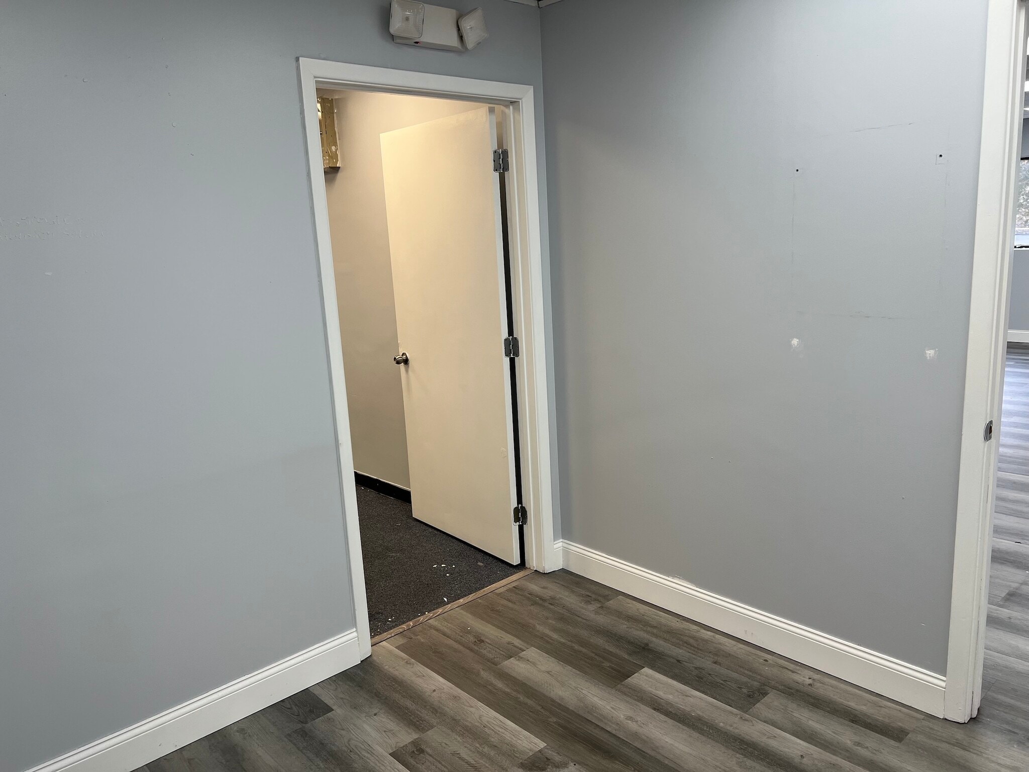 601 Portion Rd, Ronkonkoma, NY to rent Building Photo- Image 1 of 6