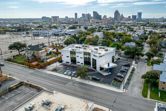 222 W Cypress St, San Antonio, TX - AERIAL  map view