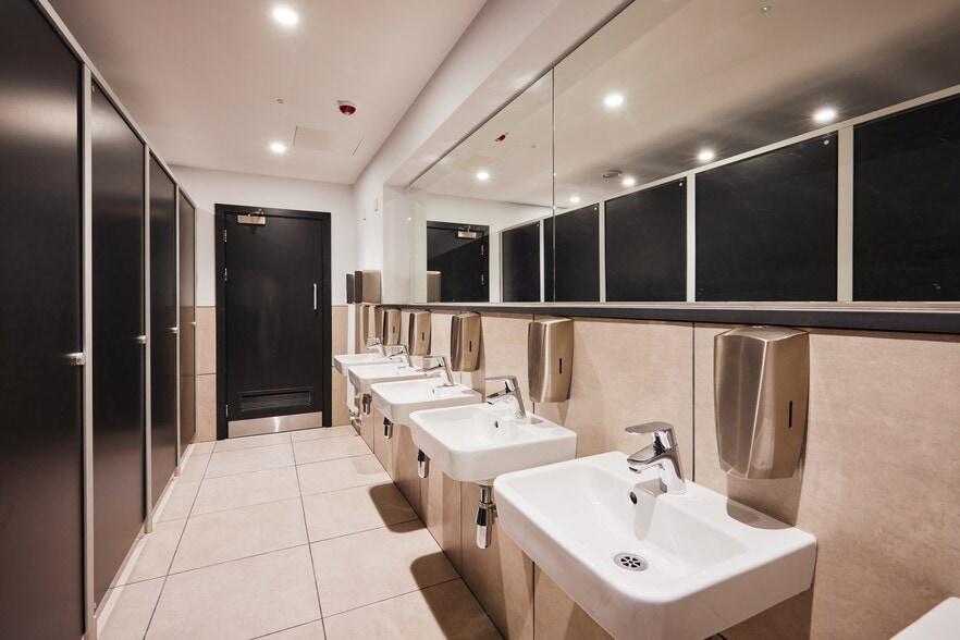 Holt St, Birmingham to rent - Interior Photo - Image 3 of 27