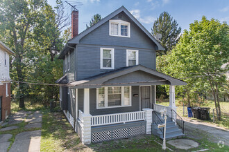 12205 Revere Ave, Cleveland, OH for sale Primary Photo- Image 1 of 1