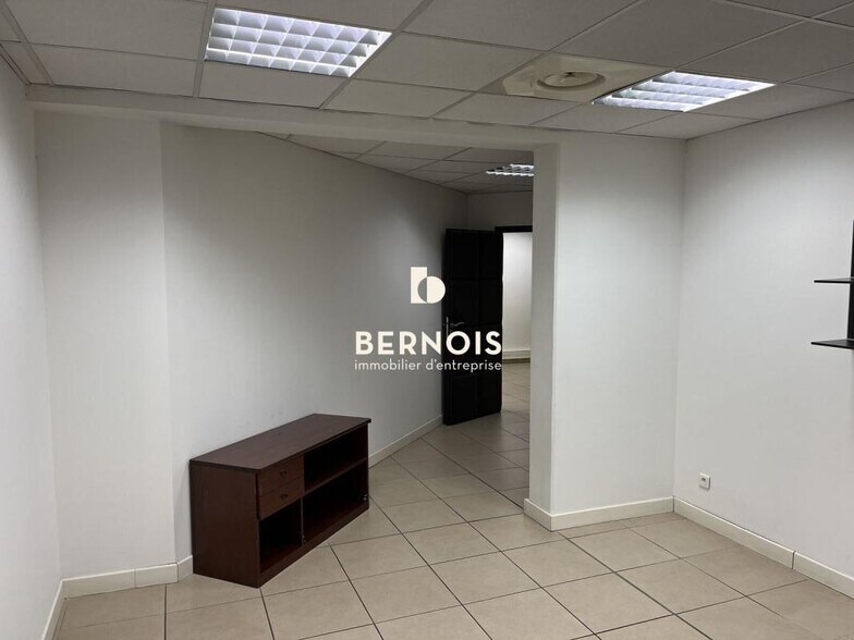 Office in Toulon to rent - Interior Photo - Image 3 of 14