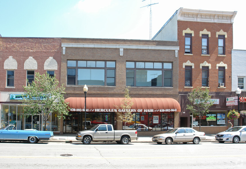 17 N Broadway St, Aurora, IL for rent - Primary Photo - Image 1 of 20