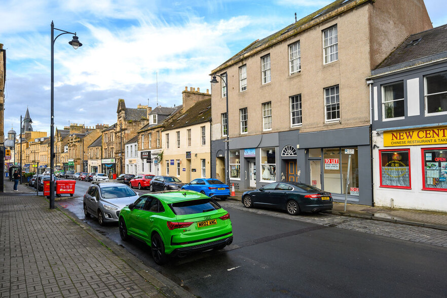 60-62 Crossgate, Cupar for sale - Primary Photo - Image 1 of 1