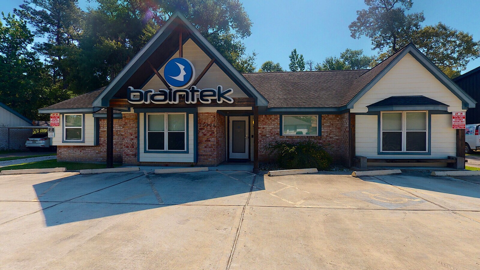 25326 Oakhurst Dr, Spring 77386 Office for Sale UK